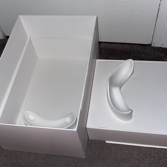 Apple Vision Pro EMPTY BOX - Picture 4 of 5